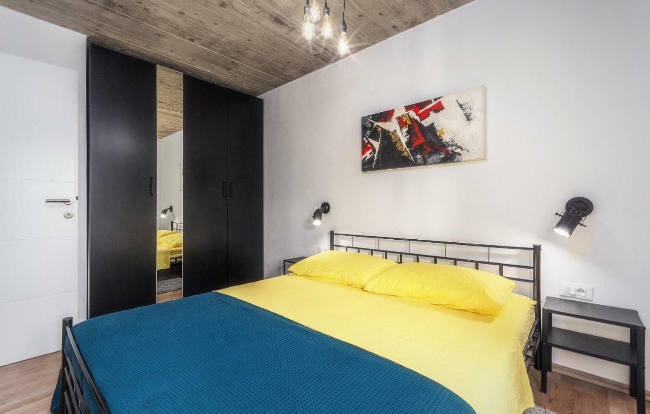 Orion Apartment 포레치 외부 사진