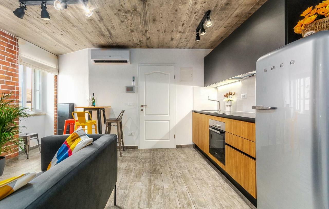 Orion Apartment 포레치 외부 사진